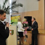 Krzysztof Pawlak przyjmuje gratulacje i życzenia z okazji jubileuszu