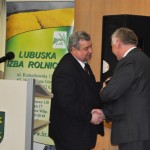 Krzysztof Pawlak przyjmuje gratulacje i życzenia z okazji jubileuszu